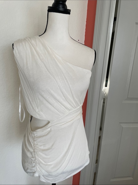 BCBGMaxAzria Tops - BCBGMaxAzria One-Shoulder White cream  Draped Top